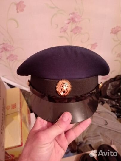 Фуражка офисная синяя размер 57.новая