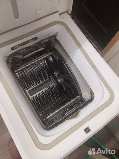 Стиральная машина с вертикальной загрузкой