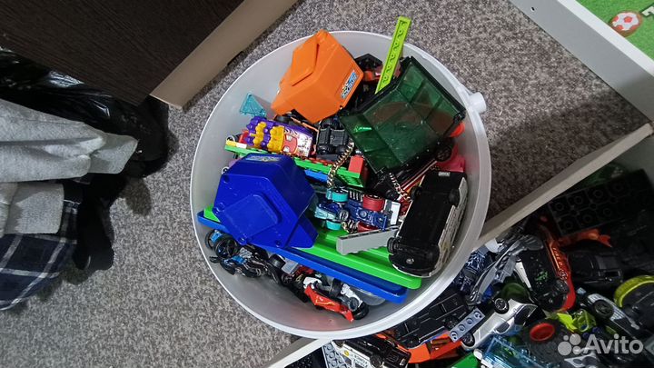 Лего,машинки хот вилс, футбол