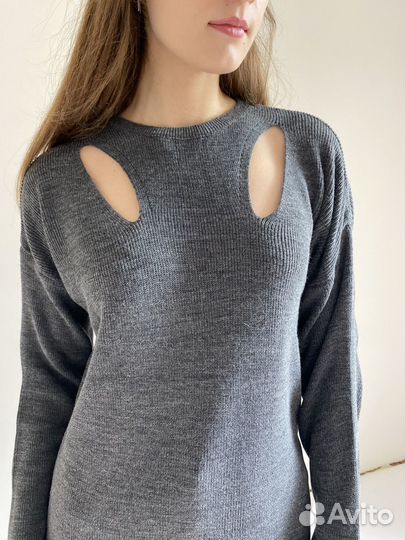 Джепер с вырезами