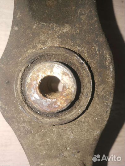 Передний рычаг нижний поперечный Audi A6 C6