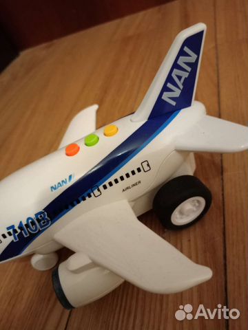 Детские игрушки самолет