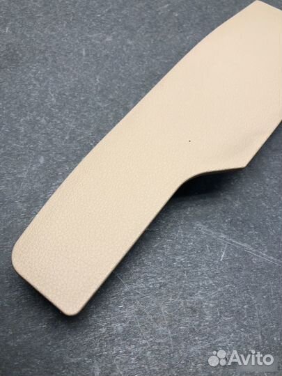 Молдинг консоли правый Hyundai Genesis G80 2014