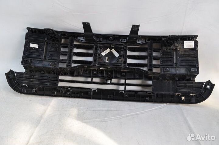 Б/У Б/У Решетка радиатора Kia Mohave HM2