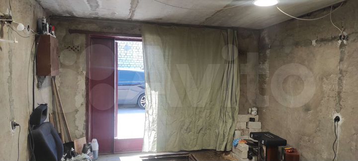 Гараж, > 30 м²