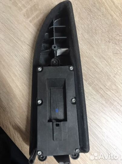 Блок кнопок стклоподьемников Mercedes S класс W221