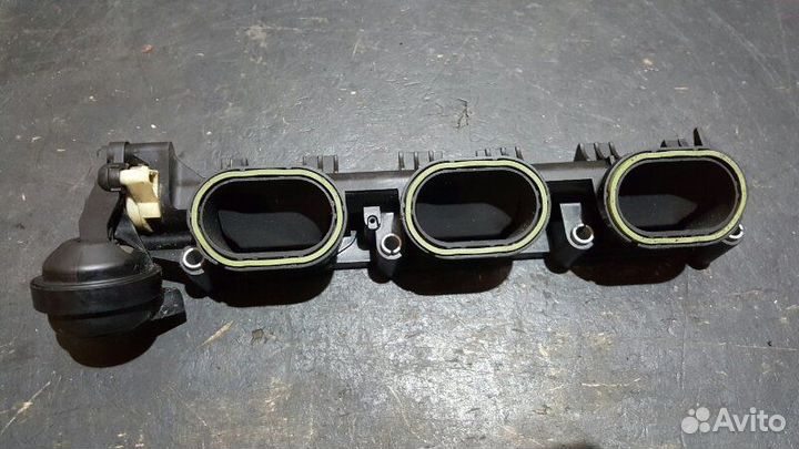 Коллектор впускной Audi A7 4G CGW 2011