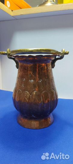 Антикварное медное кашпо