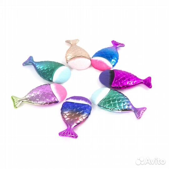 Щеточка для маникюра,рыбка