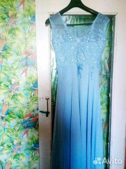 Вечернее платье
