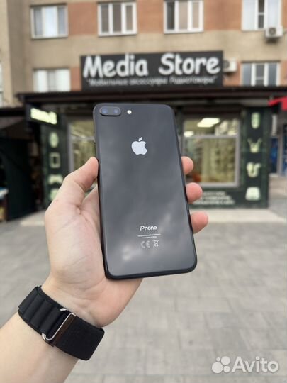 iPhone 8 Plus, 64 ГБ