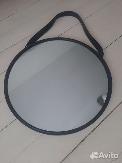 Зеркало круглое на ремне