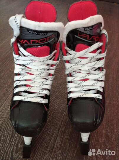 Хоккейные коньки bauer vapor x2,5 35 р
