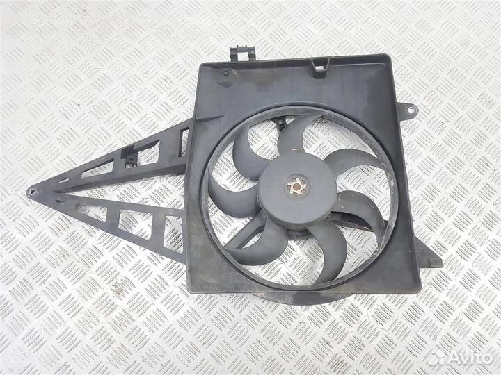 9157172 Вентилятор радиатора Opel Omega B