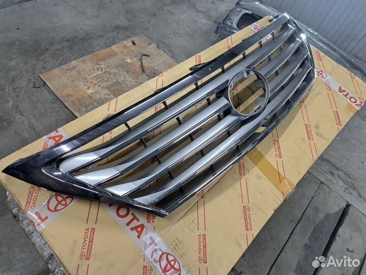 Решетка радиатора lx570