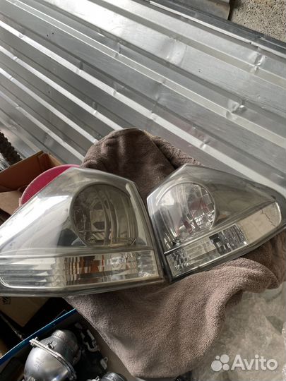Фары на lexus RX 350