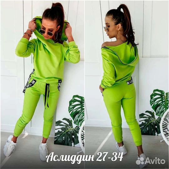 Спортивный костюм женский новый