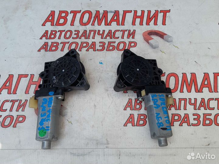 Моторчик стеклоподьемника задний Киа Соренто 2 хм