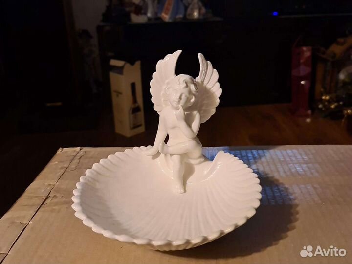 Конфетница бонбоньерка ангел Орнамент,фарфо