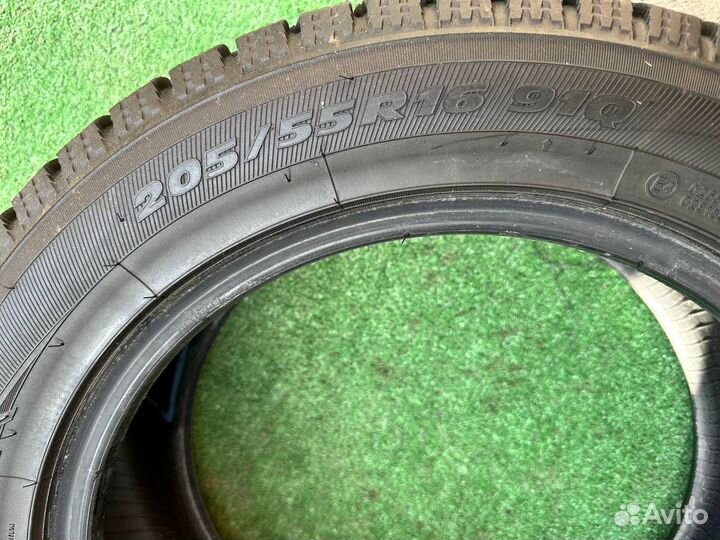 Toyo Observe Garit GIZ 205/55 R16 91Q