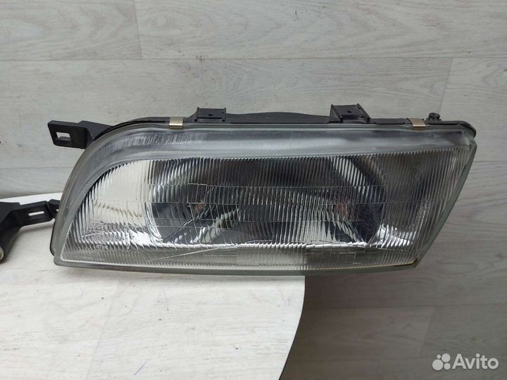 Фары Nissan Almera N15. 1995-2000 Комплект