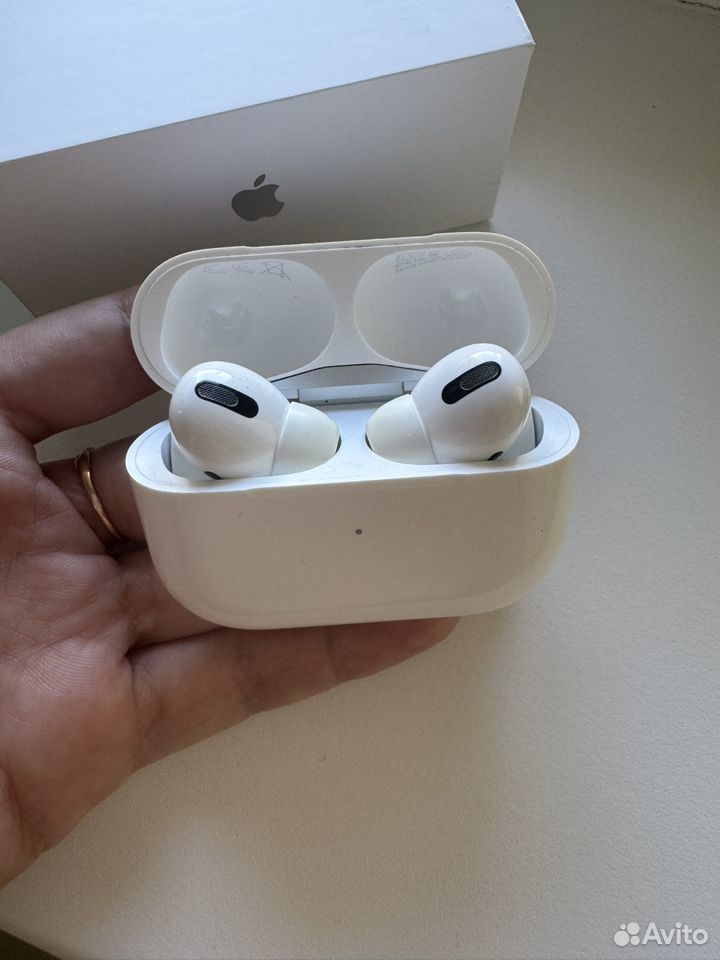 Apple airpods pro