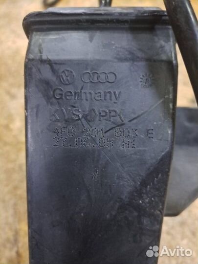 Абсорбер Audi A6 C6 4F AUK 2006
