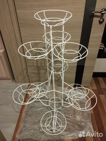 Подставка для цветов напольная металлическая