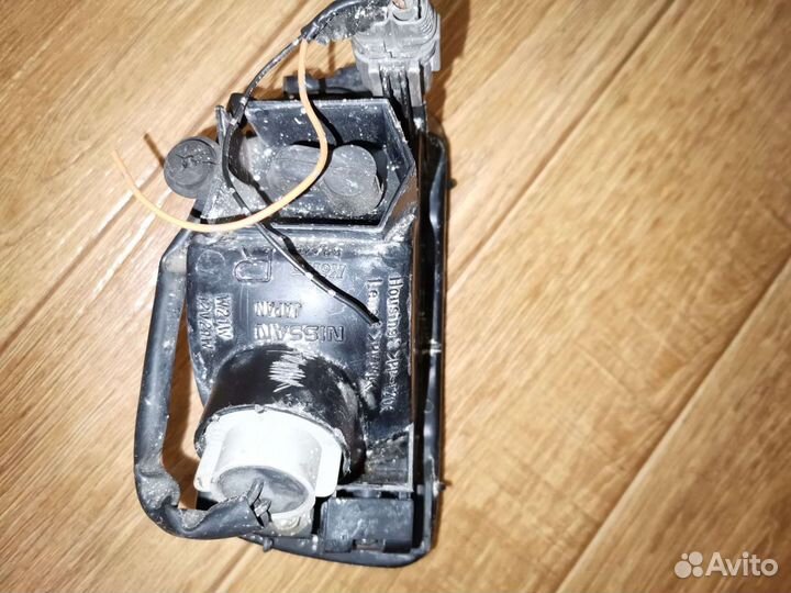 Продам противотуманку на ниссан