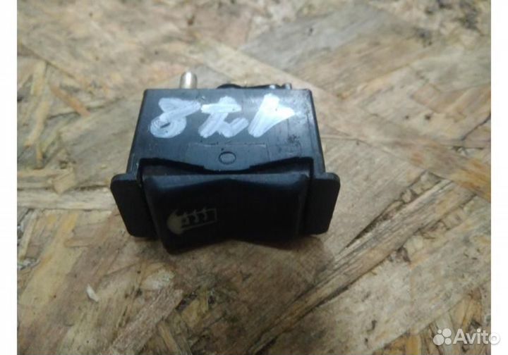 Кнопка обогрева стекла Mercedes-Benz W201