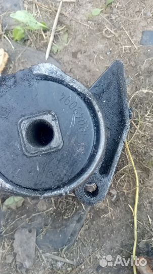 Кронштейн генератора Daewoo Espero седан C20LE