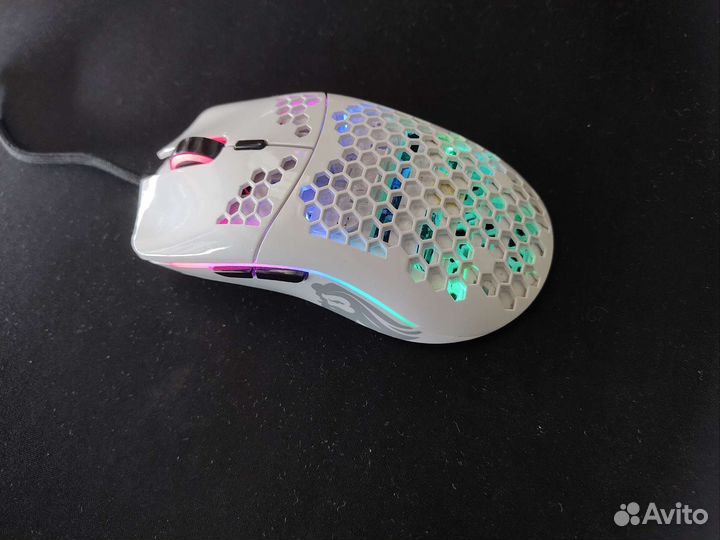 Glorious model o minus