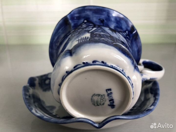 Настоящая Гжель : новая чашечка с блюдцем ; кружка