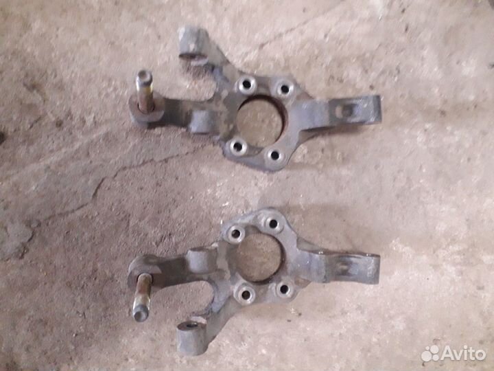 Кулак задний на шевролет лачети