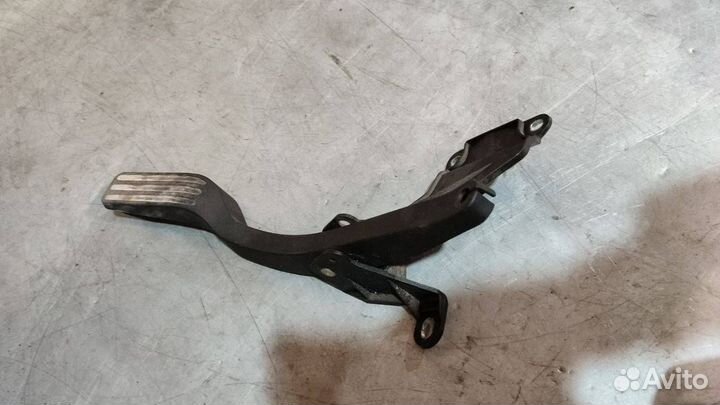 Педаль газа Ford Mondeo 3 рест. 2006 1S719P732CC