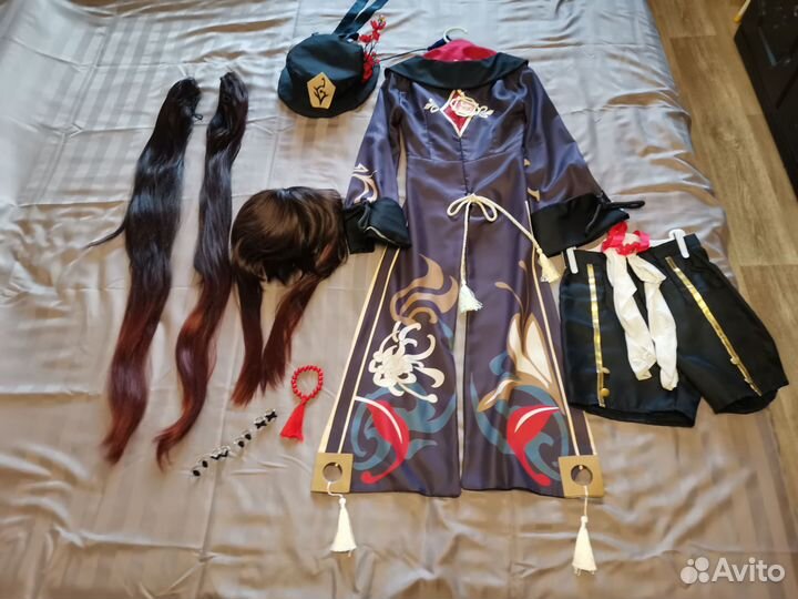 Косплей Ху Тао Геншин с париком