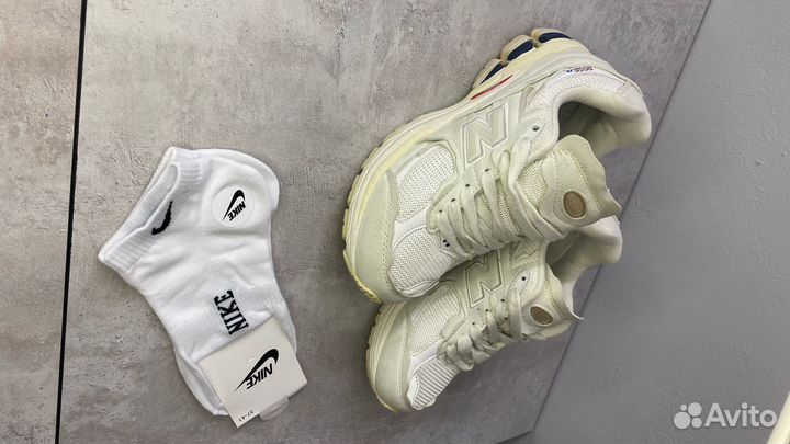 Кроссовки женские new balance