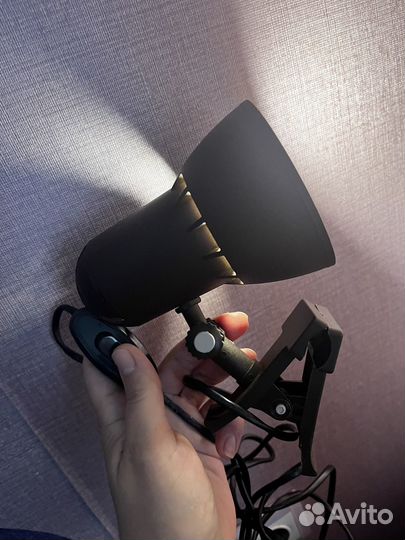 Лампа на прищепке с длинным проводом светильник