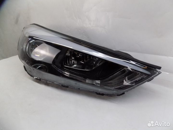 Фара правая Hyundai Tucson 2015-2018
