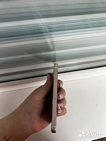 Телефон iPhone 5s