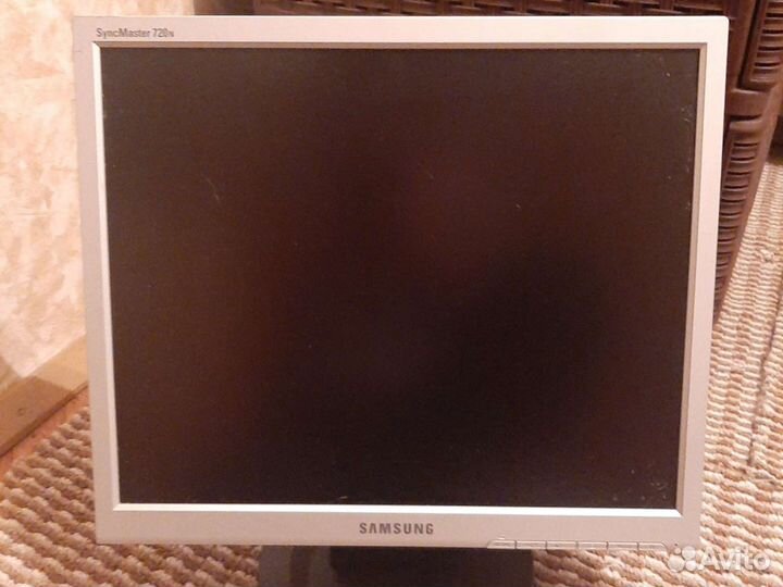 Монитор Samsung syncmaster720N