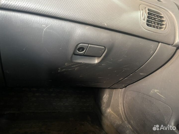 Бардачок mazda 323 BJ