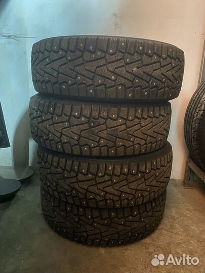 Pirelli Ice Zero 215/65 R16 102T