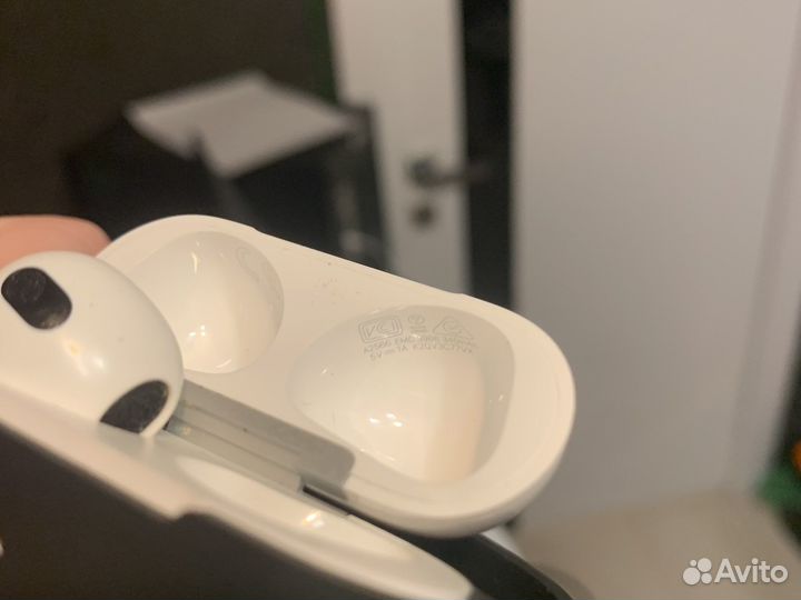 Беспроводные наушники apple airpods 3