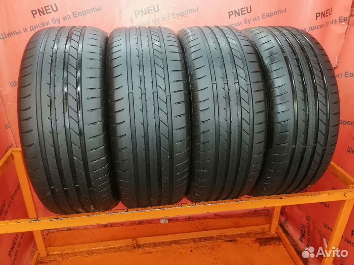 Goodyear EfficientGrip 235/45 R19 95V