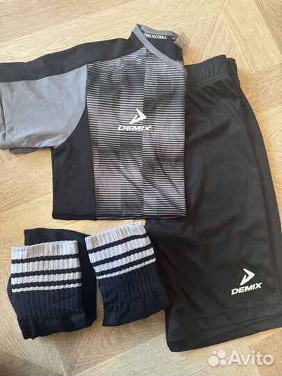 Футбольная форма Demix