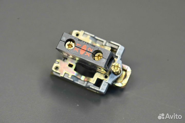 Schneider Electric ZB4BVB4 новое, 4 шт