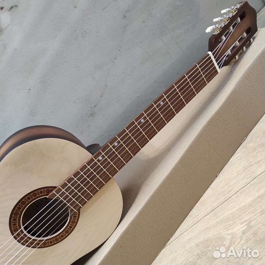 Гитара новая классическая полноразмерная 4/4