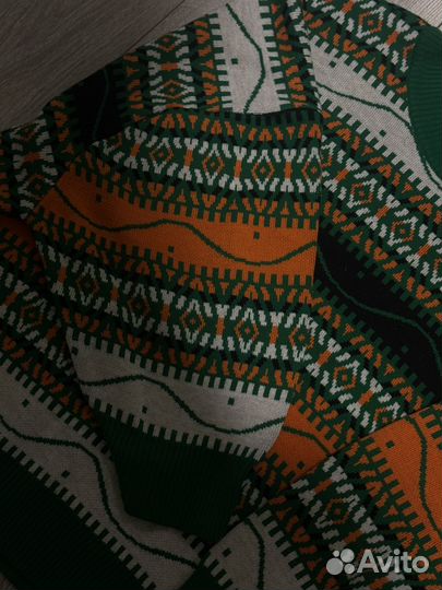 Свитер женский