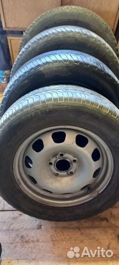 Michelin Latitude Diamaris 215/65 R16 98H